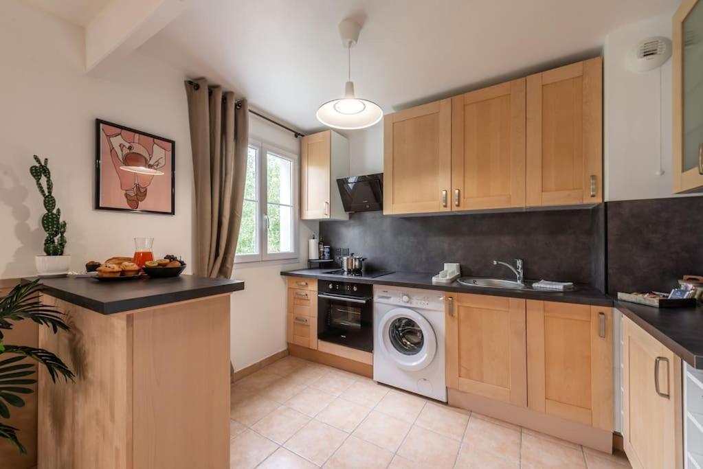 Orphee By Kleidos - 10min! Superbe T2, 4p, Parking Gratuit, Balcon Apartment Magny-le-Hongre